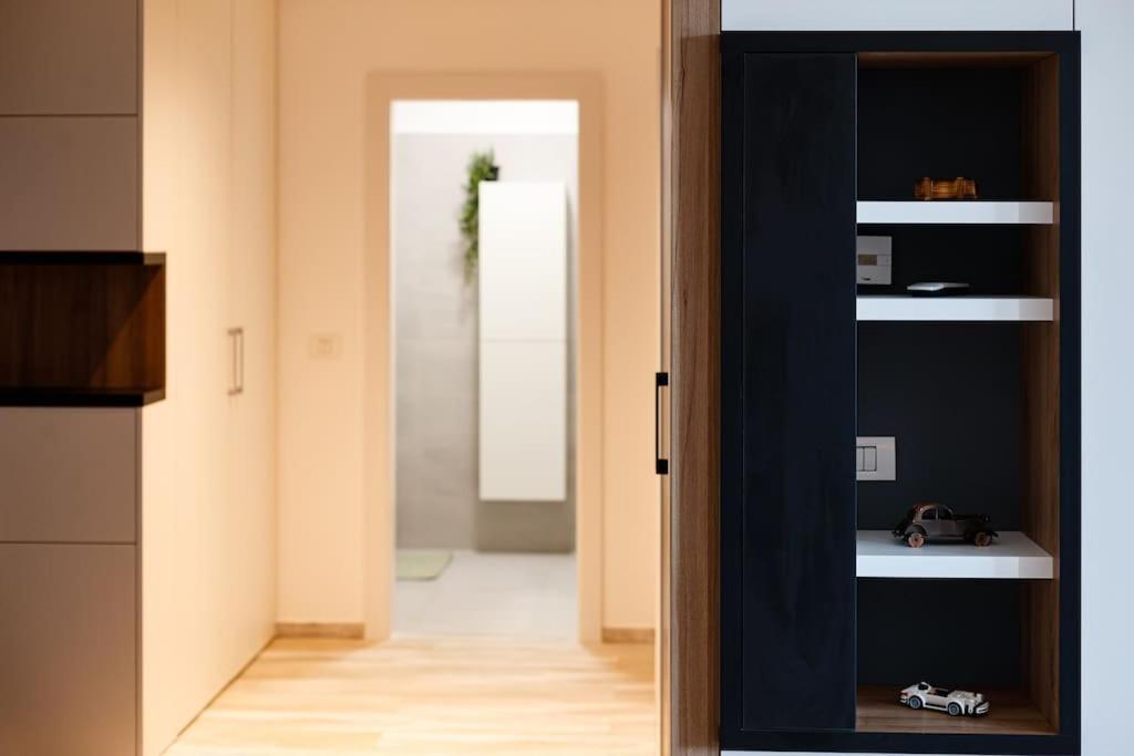 Luxury Apt. Near River & Parking Apartment