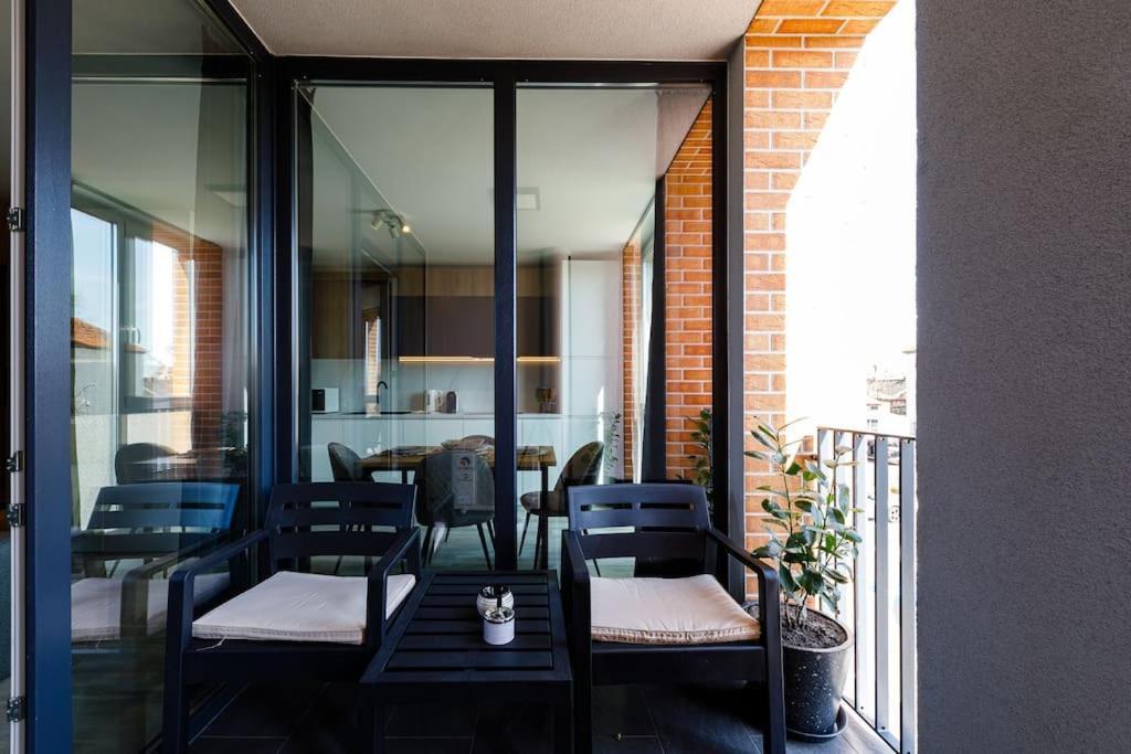 Luxury Apt. Near River & Parking * Timisoara